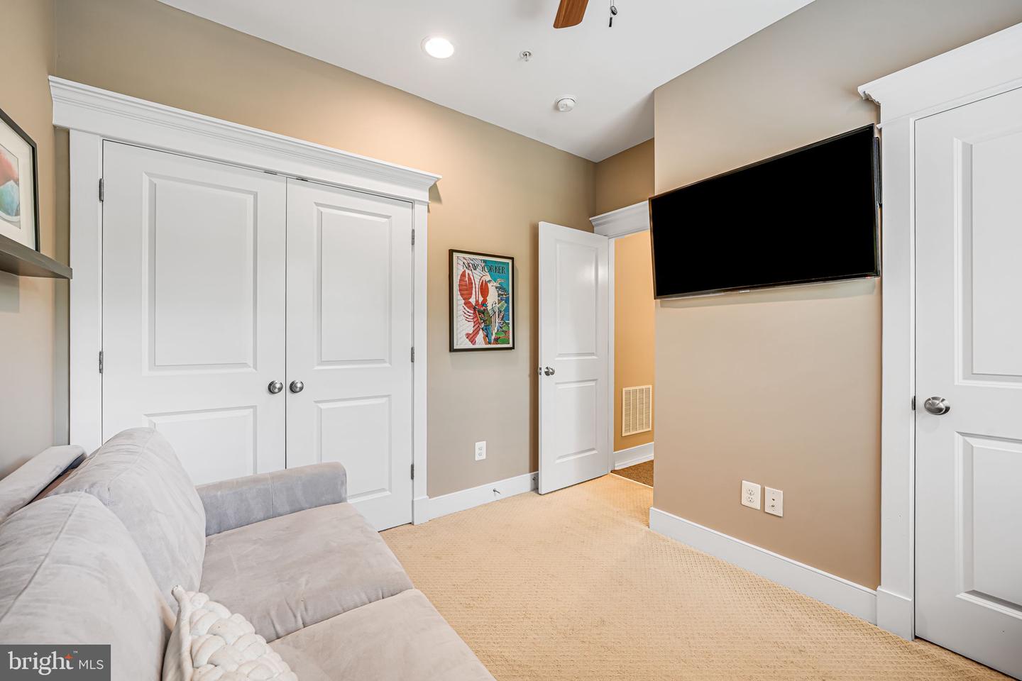 2205 19TH CT N, ARLINGTON, Virginia 22201, 4 Bedrooms Bedrooms, ,3 BathroomsBathrooms,Residential,For sale,2205 19TH CT N,VAAR2056830 MLS # VAAR2056830