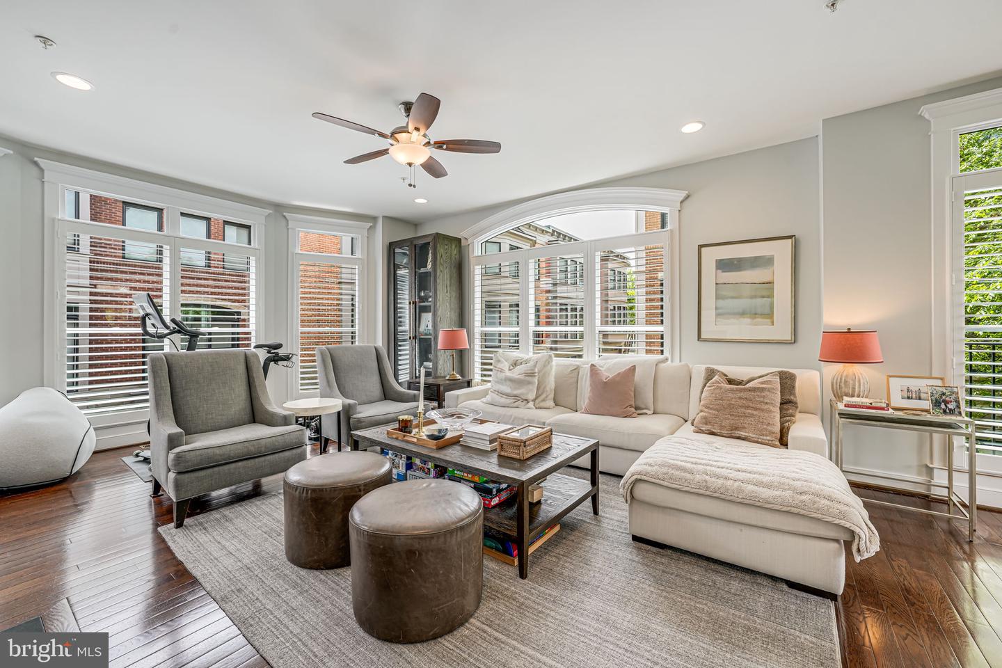 2205 19TH CT N, ARLINGTON, Virginia 22201, 4 Bedrooms Bedrooms, ,3 BathroomsBathrooms,Residential,For sale,2205 19TH CT N,VAAR2056830 MLS # VAAR2056830