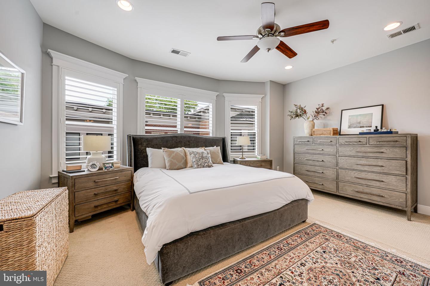2205 19TH CT N, ARLINGTON, Virginia 22201, 4 Bedrooms Bedrooms, ,3 BathroomsBathrooms,Residential,For sale,2205 19TH CT N,VAAR2056830 MLS # VAAR2056830