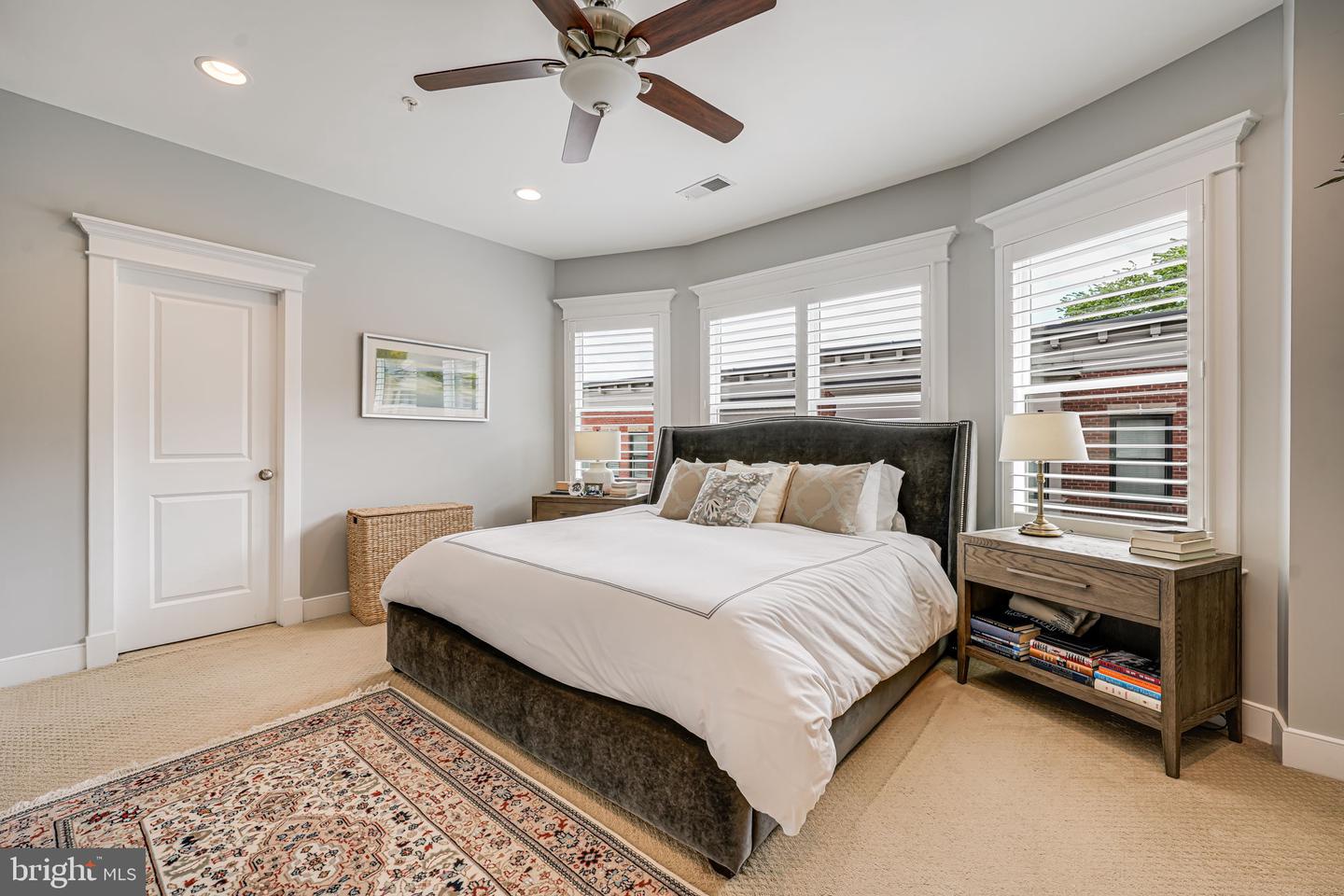 2205 19TH CT N, ARLINGTON, Virginia 22201, 4 Bedrooms Bedrooms, ,3 BathroomsBathrooms,Residential,For sale,2205 19TH CT N,VAAR2056830 MLS # VAAR2056830