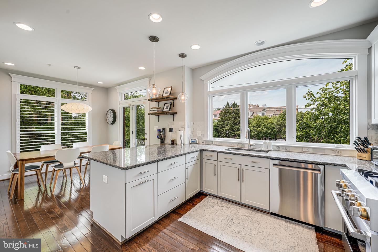 2205 19TH CT N, ARLINGTON, Virginia 22201, 4 Bedrooms Bedrooms, ,3 BathroomsBathrooms,Residential,For sale,2205 19TH CT N,VAAR2056830 MLS # VAAR2056830