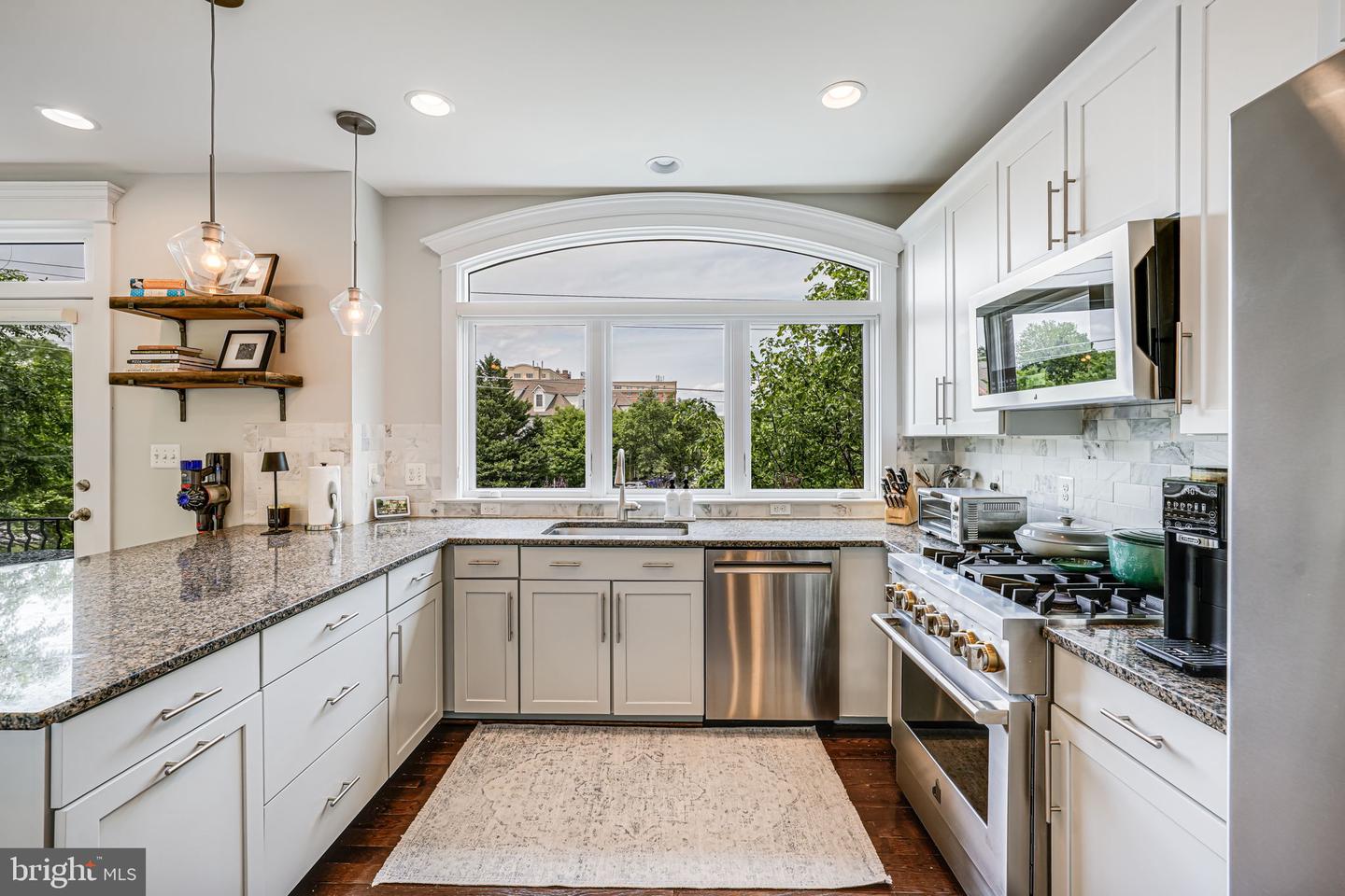 2205 19TH CT N, ARLINGTON, Virginia 22201, 4 Bedrooms Bedrooms, ,3 BathroomsBathrooms,Residential,For sale,2205 19TH CT N,VAAR2056830 MLS # VAAR2056830