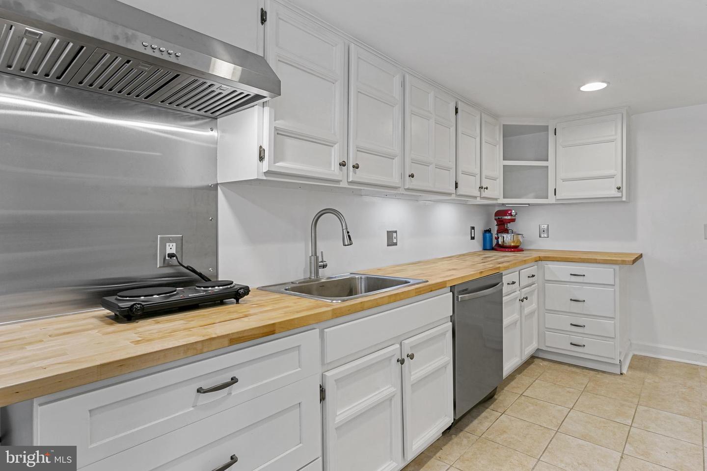 2332 19TH ST NW, WASHINGTON, District Of Columbia 20009, 4 Bedrooms Bedrooms, ,3 BathroomsBathrooms,Residential,For sale,2332 19TH ST NW,DCDC2198340 MLS # DCDC2198340