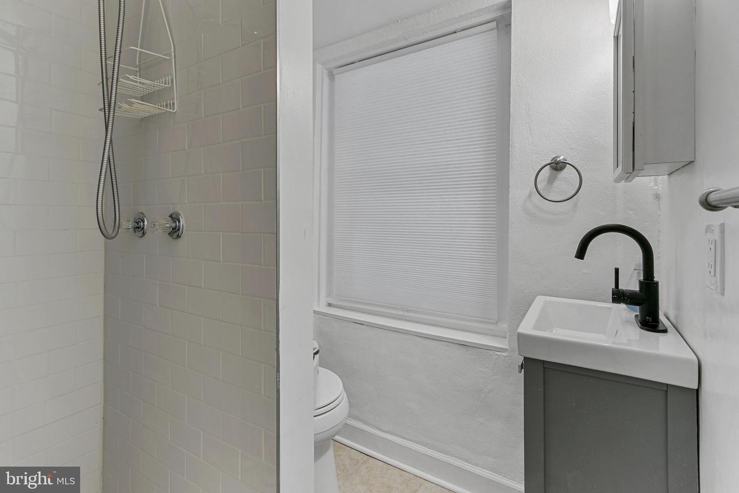 2332 19TH ST NW, WASHINGTON, District Of Columbia 20009, 4 Bedrooms Bedrooms, ,3 BathroomsBathrooms,Residential,For sale,2332 19TH ST NW,DCDC2198340 MLS # DCDC2198340
