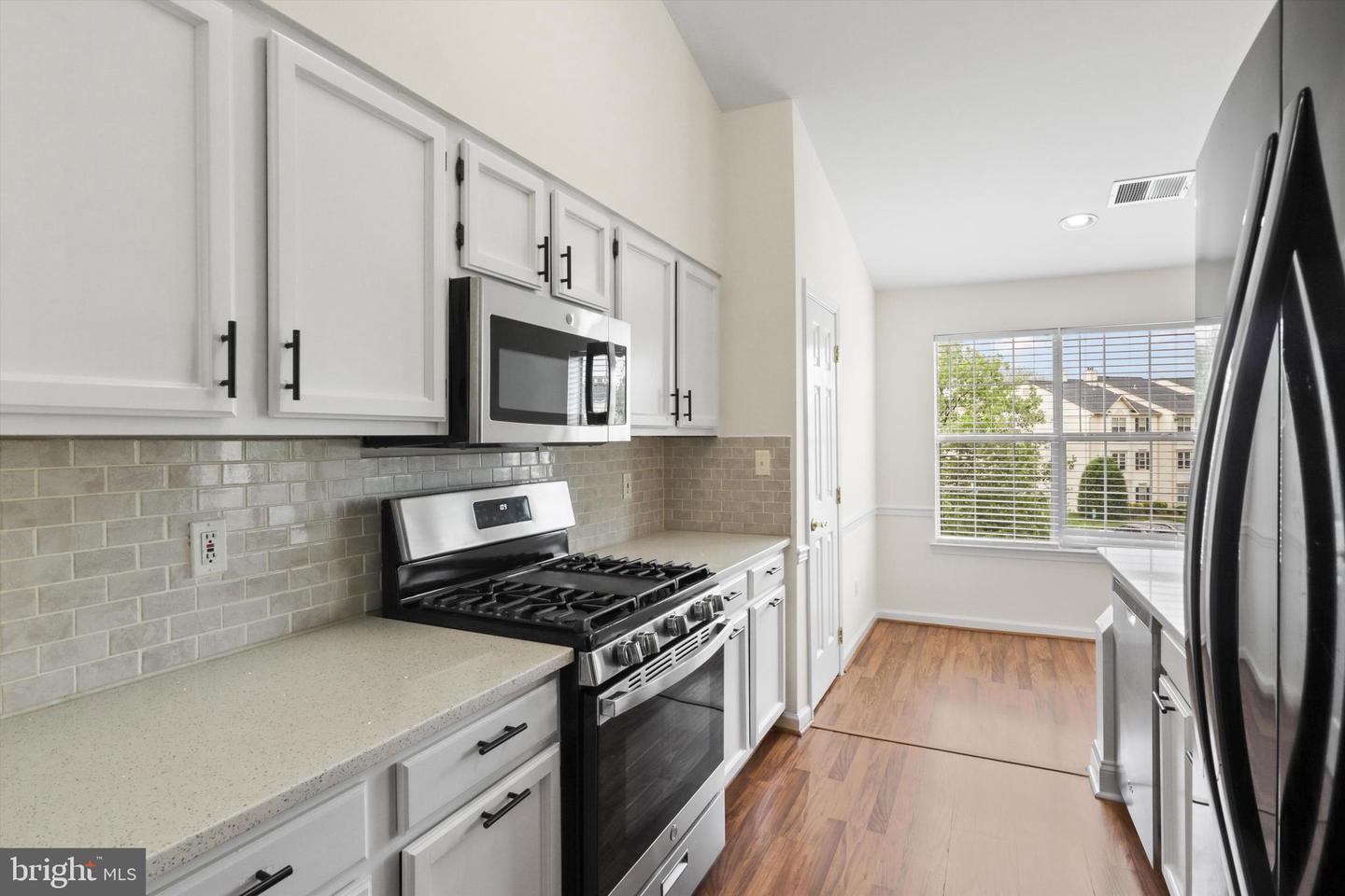 11014 KOMAN CIR #304, MANASSAS, Virginia 20109, 2 Bedrooms Bedrooms, ,2 BathroomsBathrooms,Residential,For sale,11014 KOMAN CIR #304,VAPW2093492 MLS # VAPW2093492