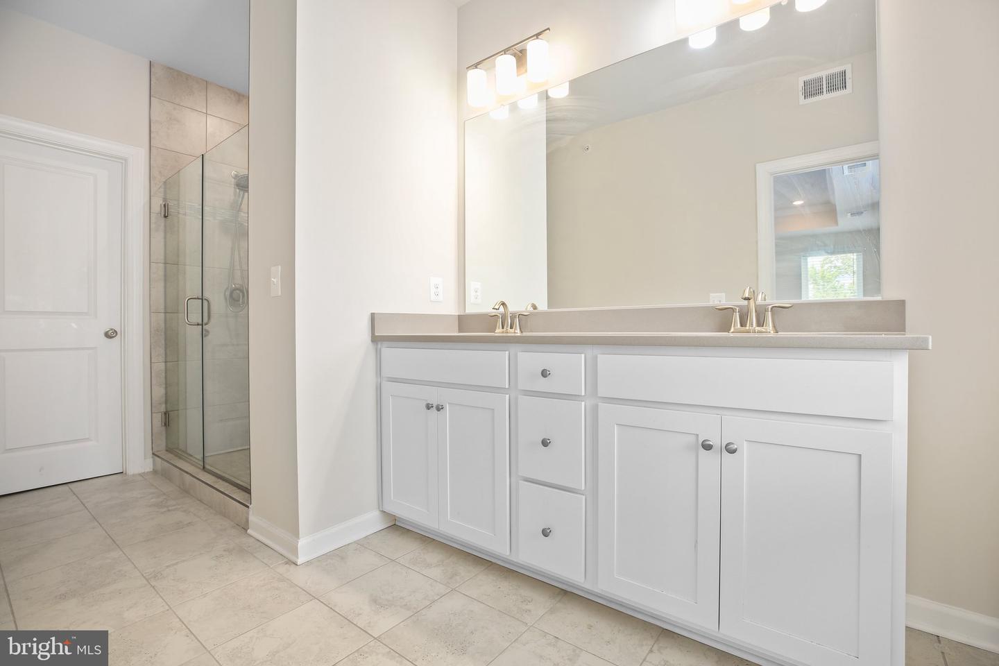 1398 RAIL STOP DR, WOODBRIDGE, Virginia 22191, 3 Bedrooms Bedrooms, ,2 BathroomsBathrooms,Residential,For sale,1398 RAIL STOP DR,VAPW2093494 MLS # VAPW2093494