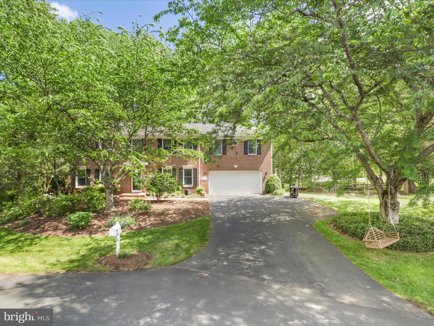 1203 WIESMAN CT, GREAT FALLS, Virginia 22066, 5 Bedrooms Bedrooms, ,2 BathroomsBathrooms,Residential,For sale,1203 WIESMAN CT,VAFX2237592 MLS # VAFX2237592