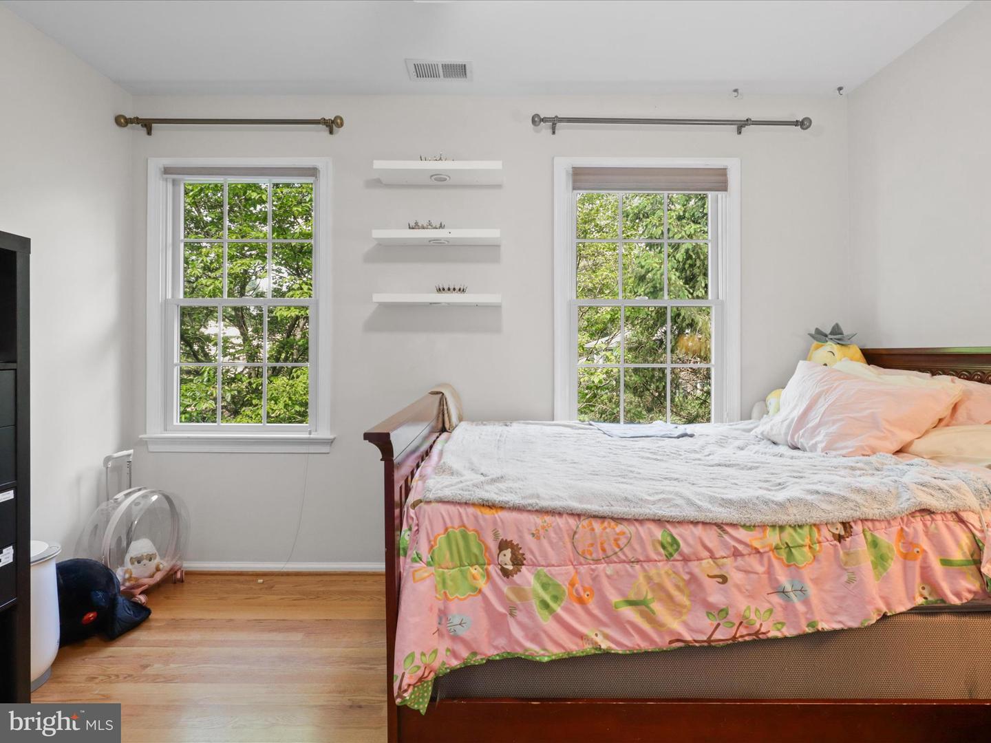 1203 WIESMAN CT, GREAT FALLS, Virginia 22066, 5 Bedrooms Bedrooms, ,2 BathroomsBathrooms,Residential,For sale,1203 WIESMAN CT,VAFX2237592 MLS # VAFX2237592