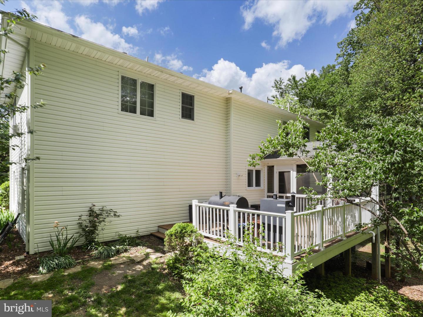 1203 WIESMAN CT, GREAT FALLS, Virginia 22066, 5 Bedrooms Bedrooms, ,2 BathroomsBathrooms,Residential,For sale,1203 WIESMAN CT,VAFX2237592 MLS # VAFX2237592