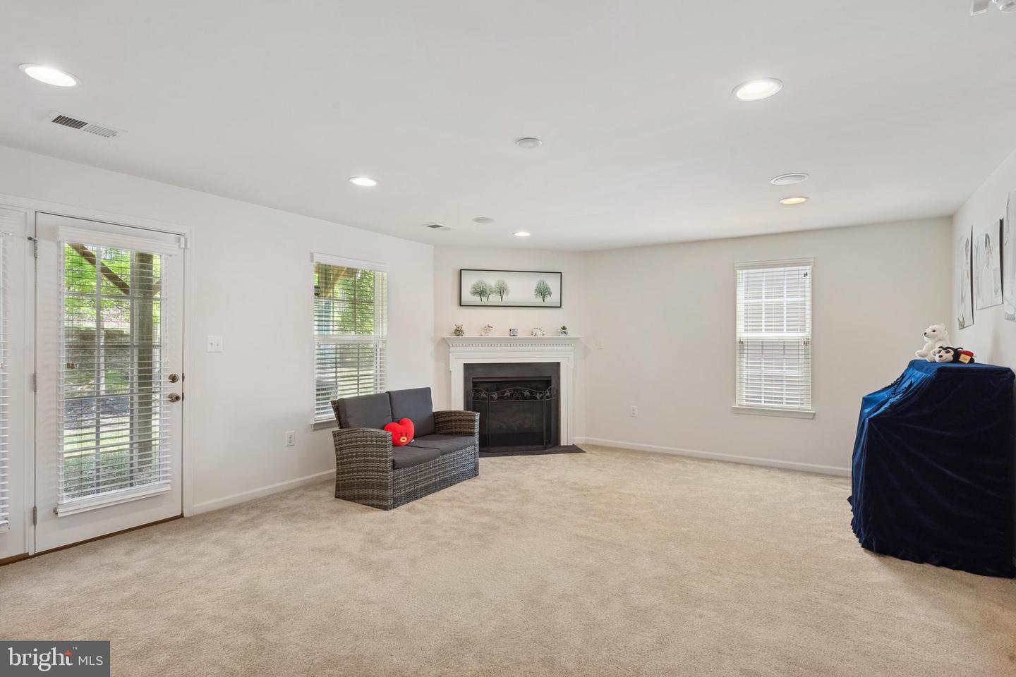 1648 DOROTHY LN, WOODBRIDGE, Virginia 22191, 3 Bedrooms Bedrooms, ,3 BathroomsBathrooms,Residential,For sale,1648 DOROTHY LN,VAPW2093496 MLS # VAPW2093496
