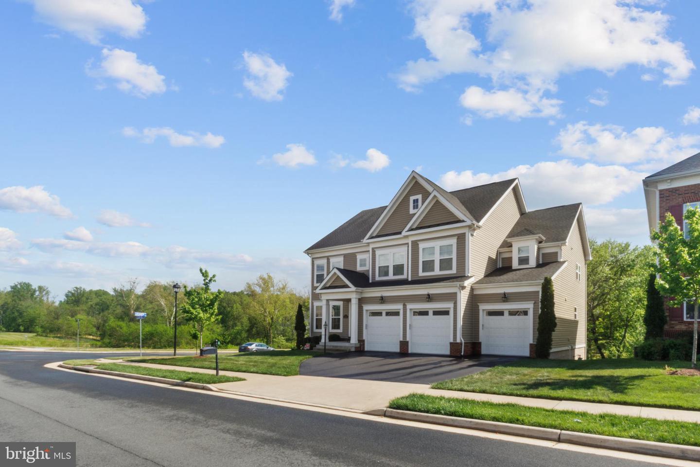40881 GLENPANE WAY, ALDIE, Virginia 20105, 6 Bedrooms Bedrooms, ,5 BathroomsBathrooms,Residential,For sale,40881 GLENPANE WAY,VALO2095350 MLS # VALO2095350