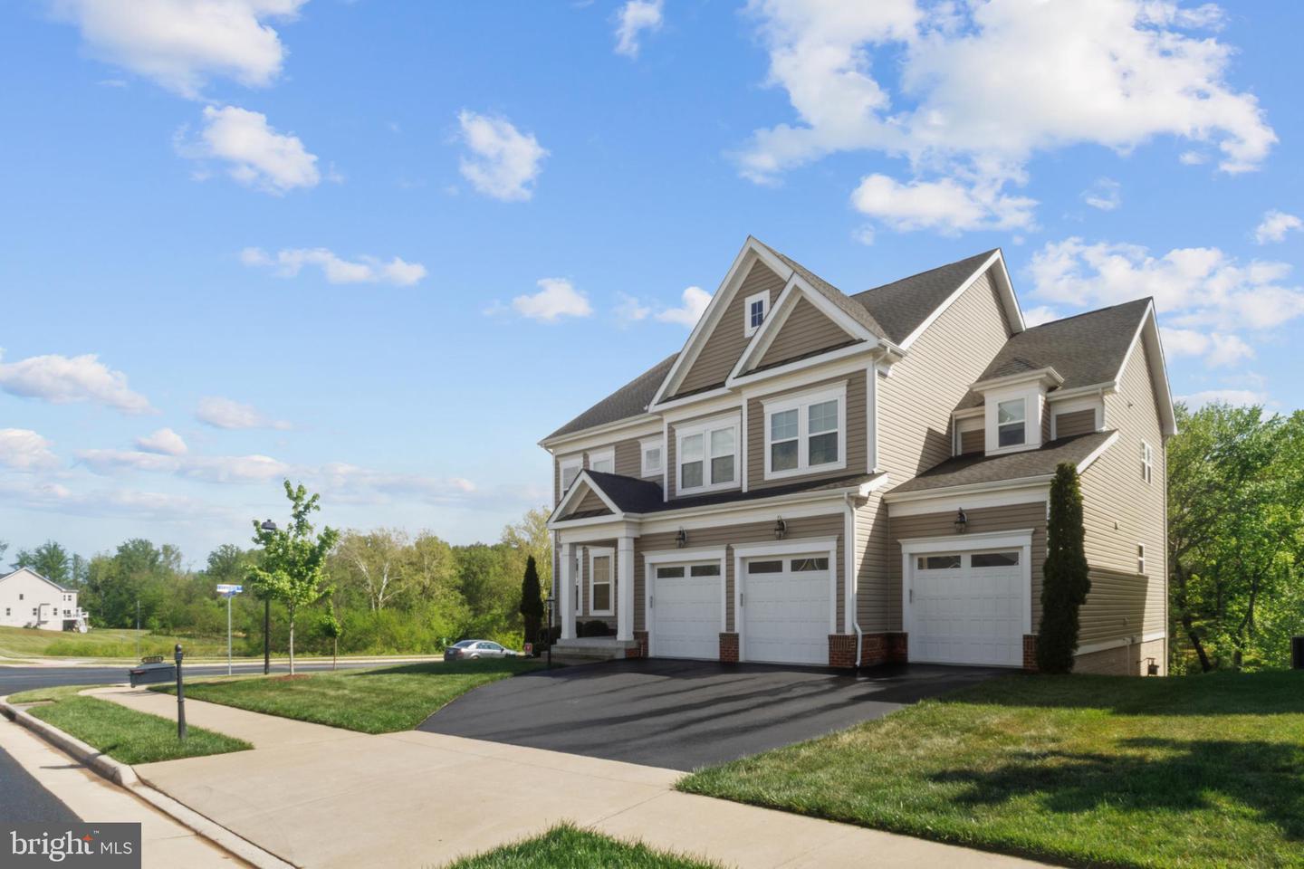 40881 GLENPANE WAY, ALDIE, Virginia 20105, 6 Bedrooms Bedrooms, ,5 BathroomsBathrooms,Residential,For sale,40881 GLENPANE WAY,VALO2095350 MLS # VALO2095350