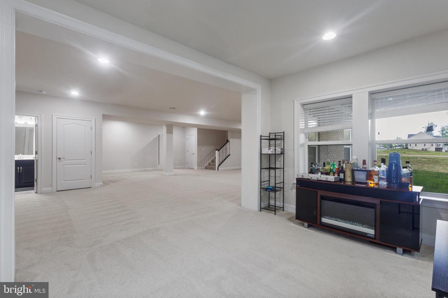 40881 GLENPANE WAY, ALDIE, Virginia 20105, 6 Bedrooms Bedrooms, ,5 BathroomsBathrooms,Residential,For sale,40881 GLENPANE WAY,VALO2095350 MLS # VALO2095350