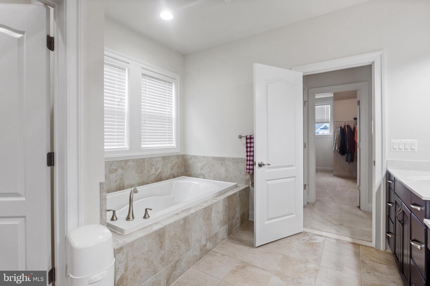 40881 GLENPANE WAY, ALDIE, Virginia 20105, 6 Bedrooms Bedrooms, ,5 BathroomsBathrooms,Residential,For sale,40881 GLENPANE WAY,VALO2095350 MLS # VALO2095350