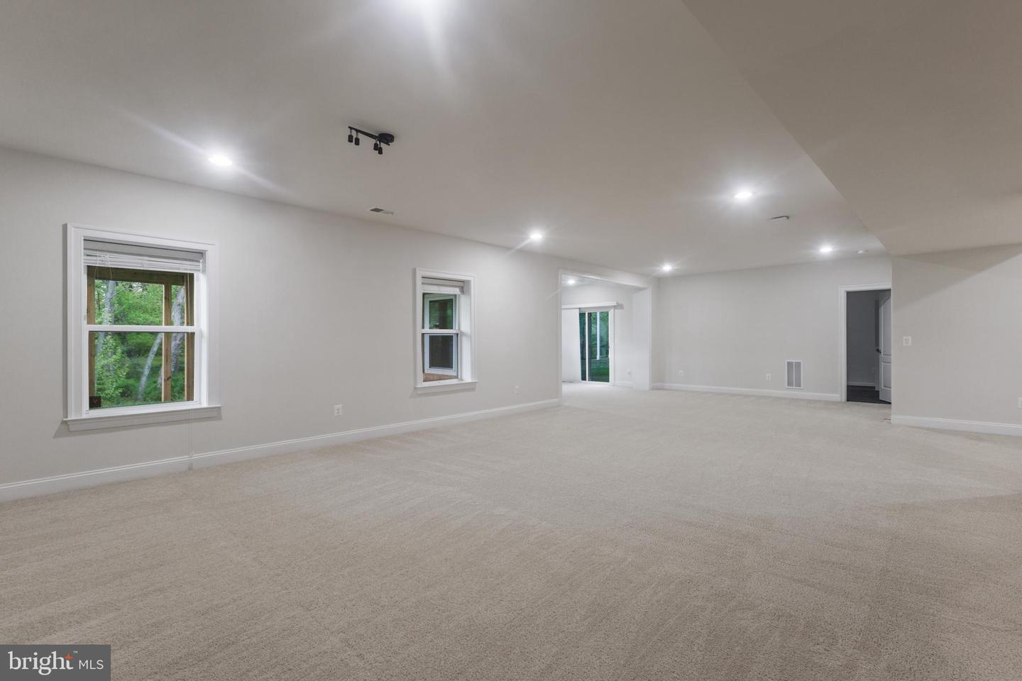 40881 GLENPANE WAY, ALDIE, Virginia 20105, 6 Bedrooms Bedrooms, ,5 BathroomsBathrooms,Residential,For sale,40881 GLENPANE WAY,VALO2095350 MLS # VALO2095350