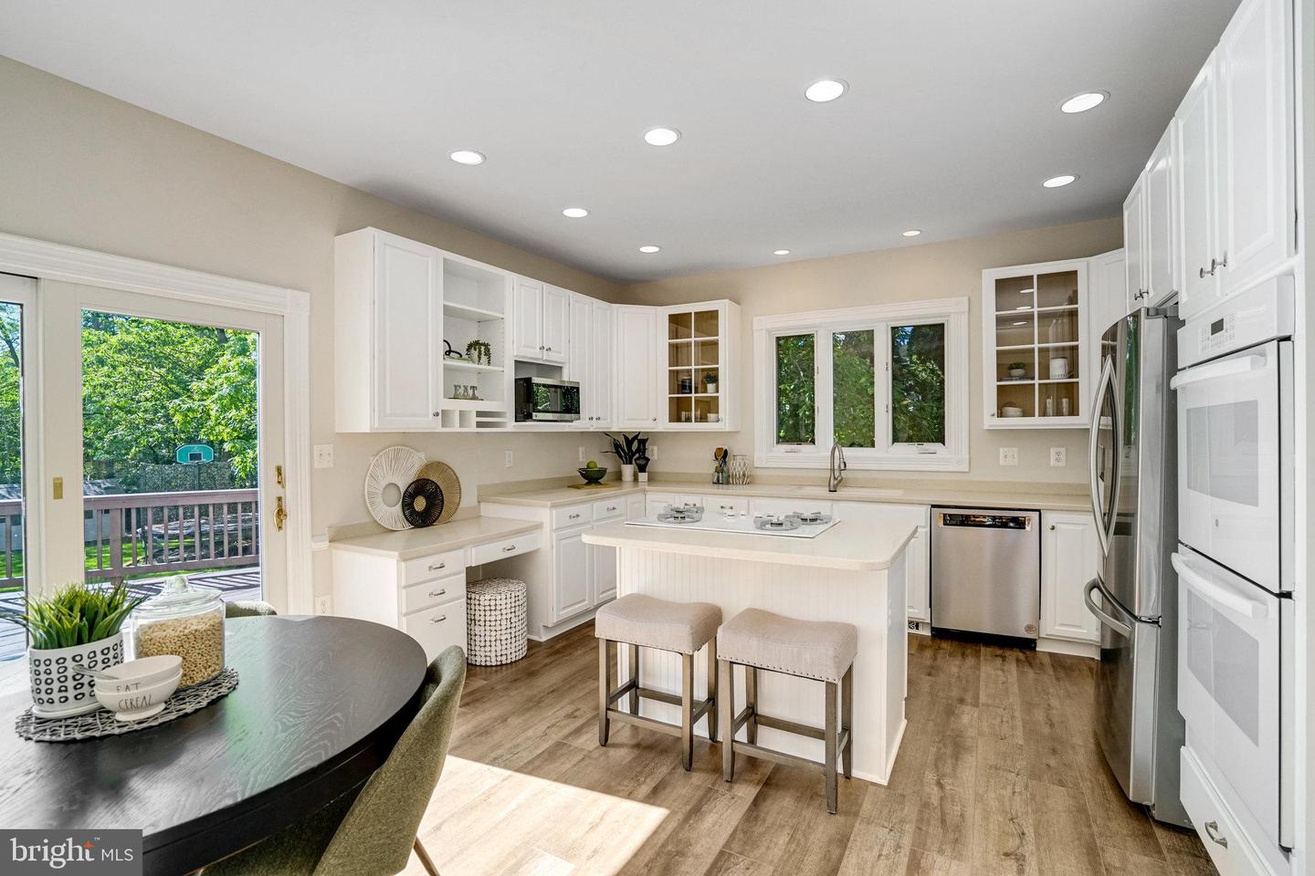 2317 CHESTNUT HILL AVE, FALLS CHURCH, Virginia 22043, 5 Bedrooms Bedrooms, ,4 BathroomsBathrooms,Residential,For sale,2317 CHESTNUT HILL AVE,VAFX2237940 MLS # VAFX2237940