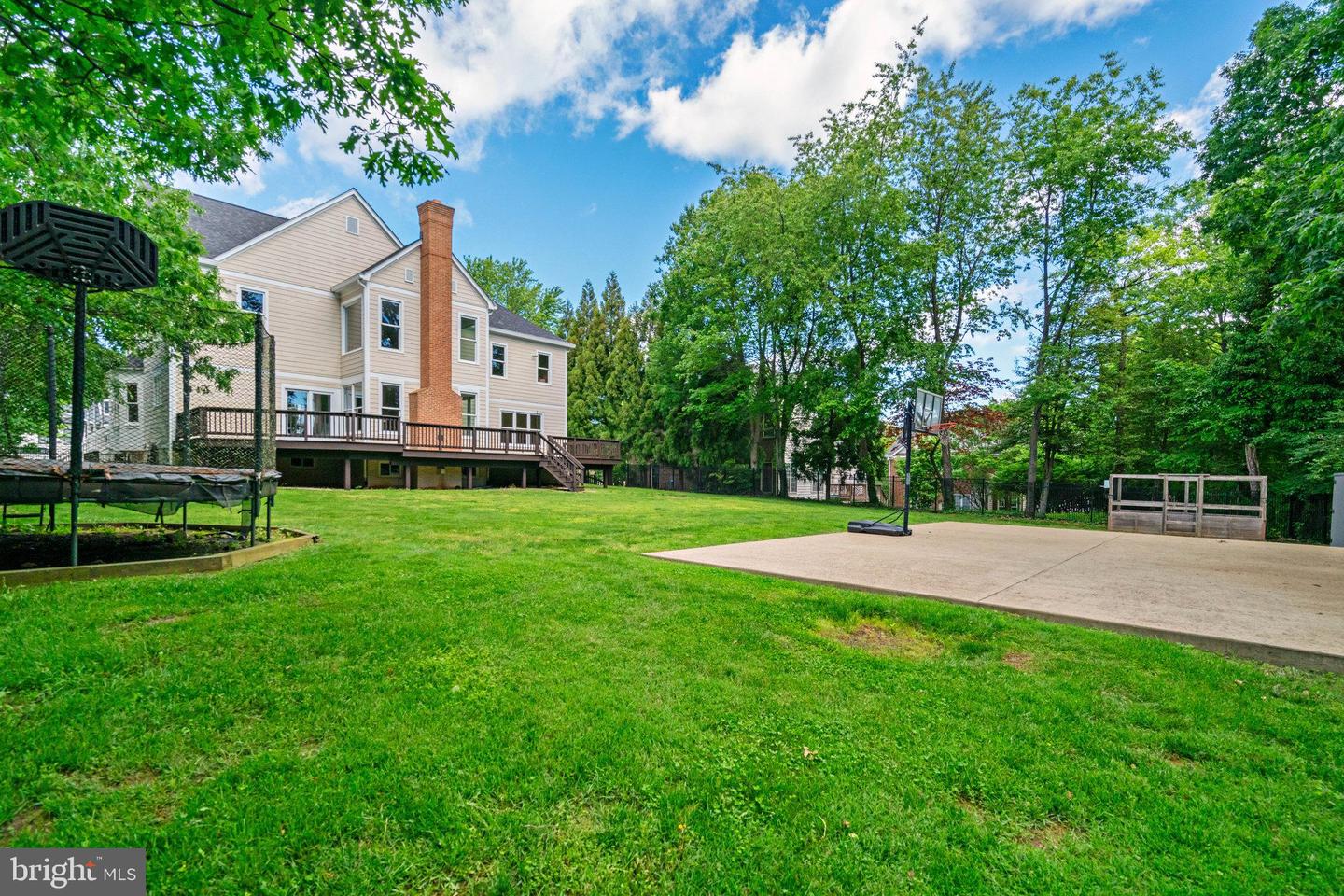 2317 CHESTNUT HILL AVE, FALLS CHURCH, Virginia 22043, 5 Bedrooms Bedrooms, ,4 BathroomsBathrooms,Residential,For sale,2317 CHESTNUT HILL AVE,VAFX2237940 MLS # VAFX2237940
