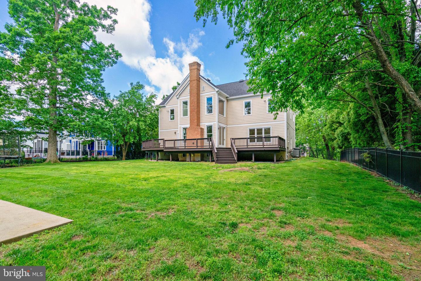2317 CHESTNUT HILL AVE, FALLS CHURCH, Virginia 22043, 5 Bedrooms Bedrooms, ,4 BathroomsBathrooms,Residential,For sale,2317 CHESTNUT HILL AVE,VAFX2237940 MLS # VAFX2237940