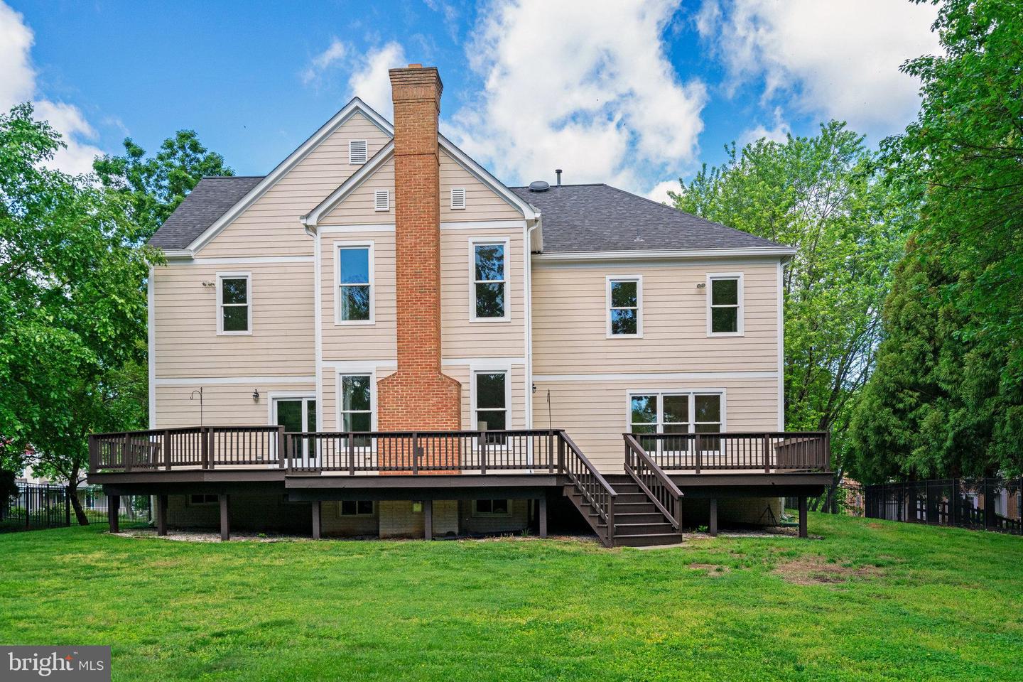 2317 CHESTNUT HILL AVE, FALLS CHURCH, Virginia 22043, 5 Bedrooms Bedrooms, ,4 BathroomsBathrooms,Residential,For sale,2317 CHESTNUT HILL AVE,VAFX2237940 MLS # VAFX2237940