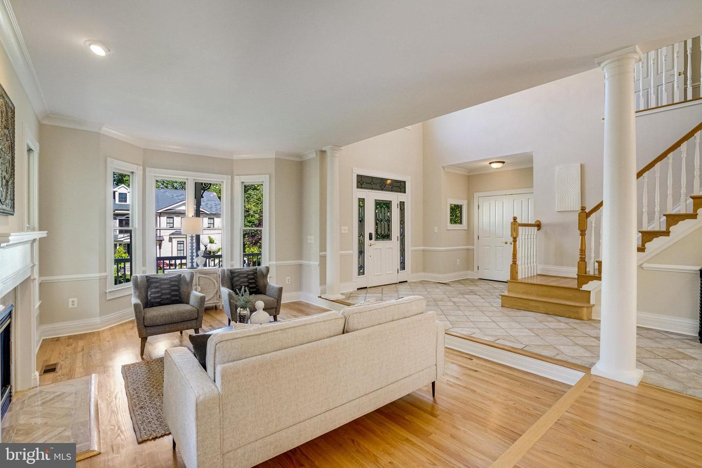2317 CHESTNUT HILL AVE, FALLS CHURCH, Virginia 22043, 5 Bedrooms Bedrooms, ,4 BathroomsBathrooms,Residential,For sale,2317 CHESTNUT HILL AVE,VAFX2237940 MLS # VAFX2237940