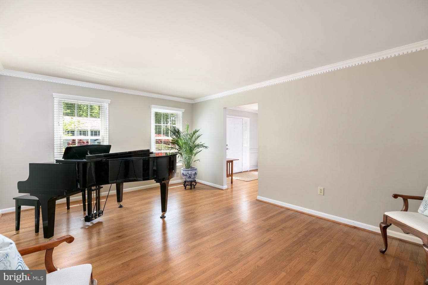 10808 FIELDWOOD DR, FAIRFAX, Virginia 22030, 4 Bedrooms Bedrooms, ,3 BathroomsBathrooms,Residential,For sale,10808 FIELDWOOD DR,VAFX2237974 MLS # VAFX2237974