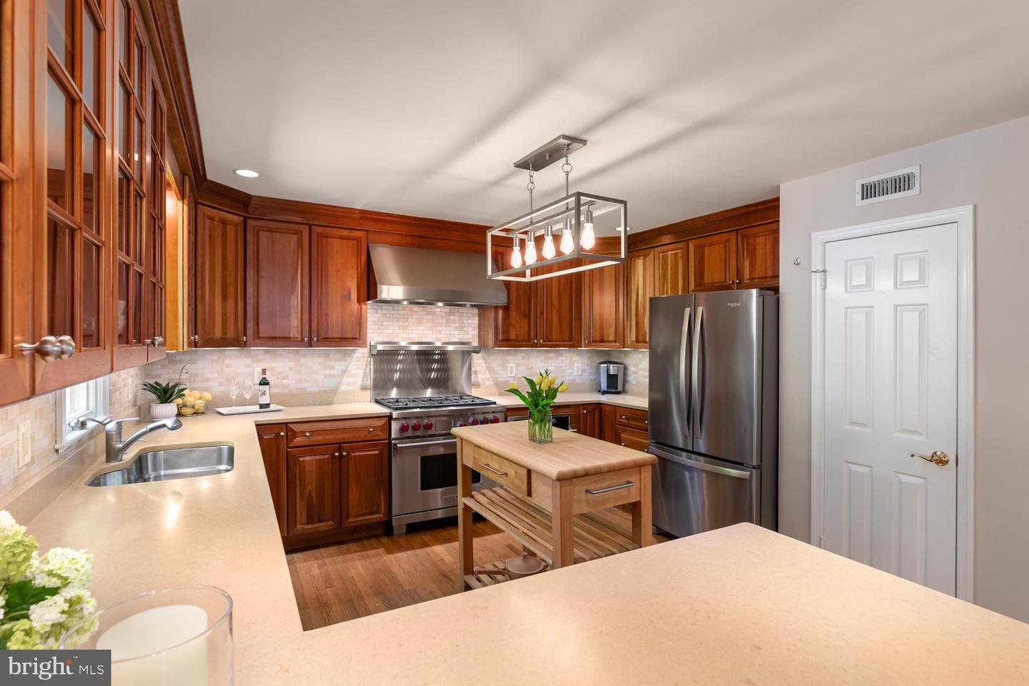 10808 FIELDWOOD DR, FAIRFAX, Virginia 22030, 4 Bedrooms Bedrooms, ,3 BathroomsBathrooms,Residential,For sale,10808 FIELDWOOD DR,VAFX2237974 MLS # VAFX2237974