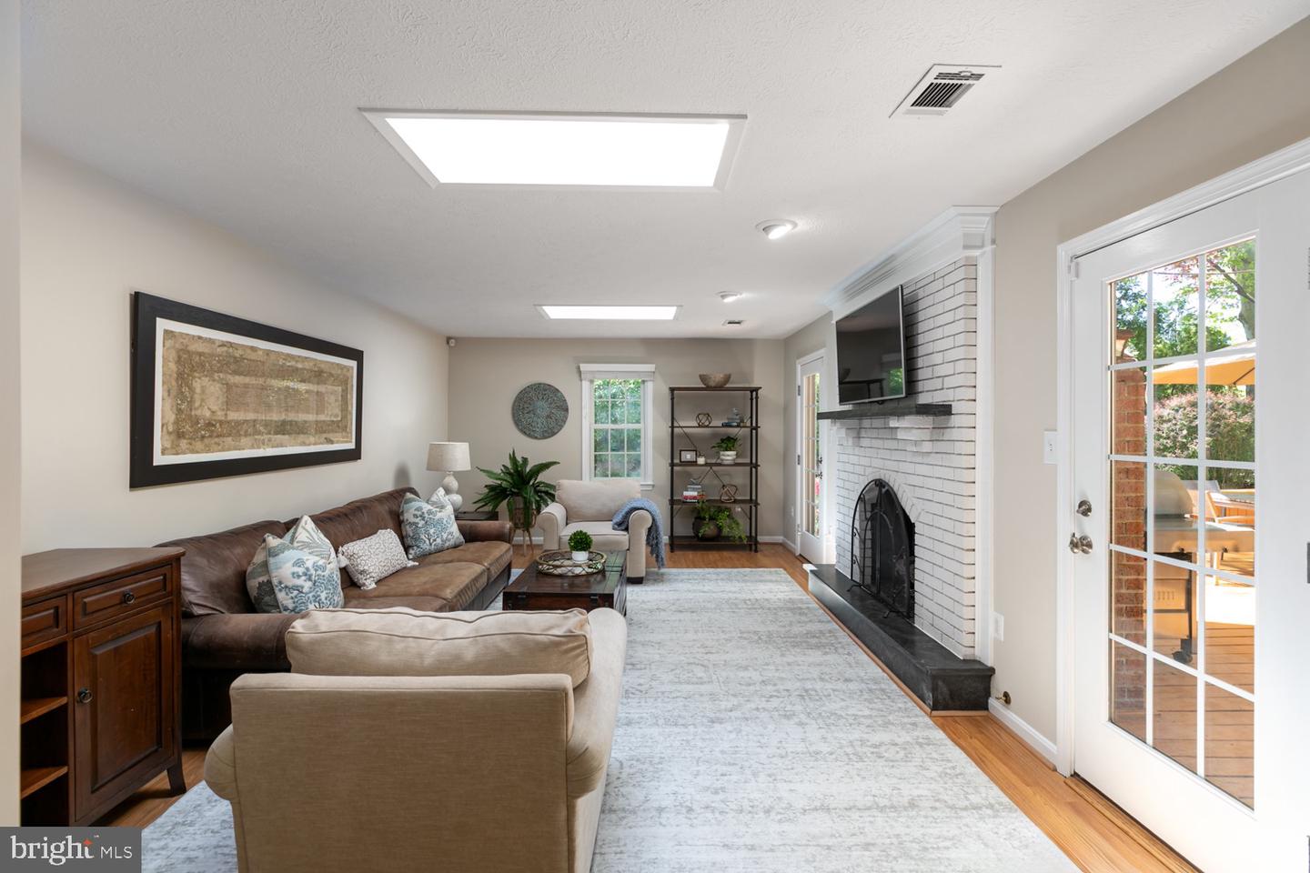 10808 FIELDWOOD DR, FAIRFAX, Virginia 22030, 4 Bedrooms Bedrooms, ,3 BathroomsBathrooms,Residential,For sale,10808 FIELDWOOD DR,VAFX2237974 MLS # VAFX2237974