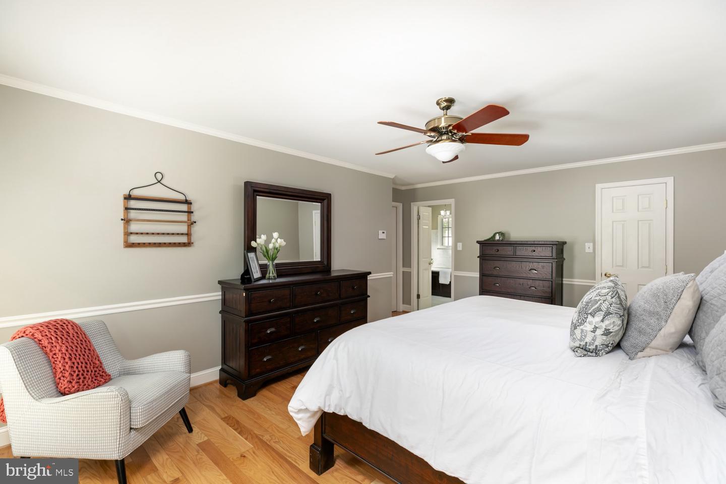 10808 FIELDWOOD DR, FAIRFAX, Virginia 22030, 4 Bedrooms Bedrooms, ,3 BathroomsBathrooms,Residential,For sale,10808 FIELDWOOD DR,VAFX2237974 MLS # VAFX2237974
