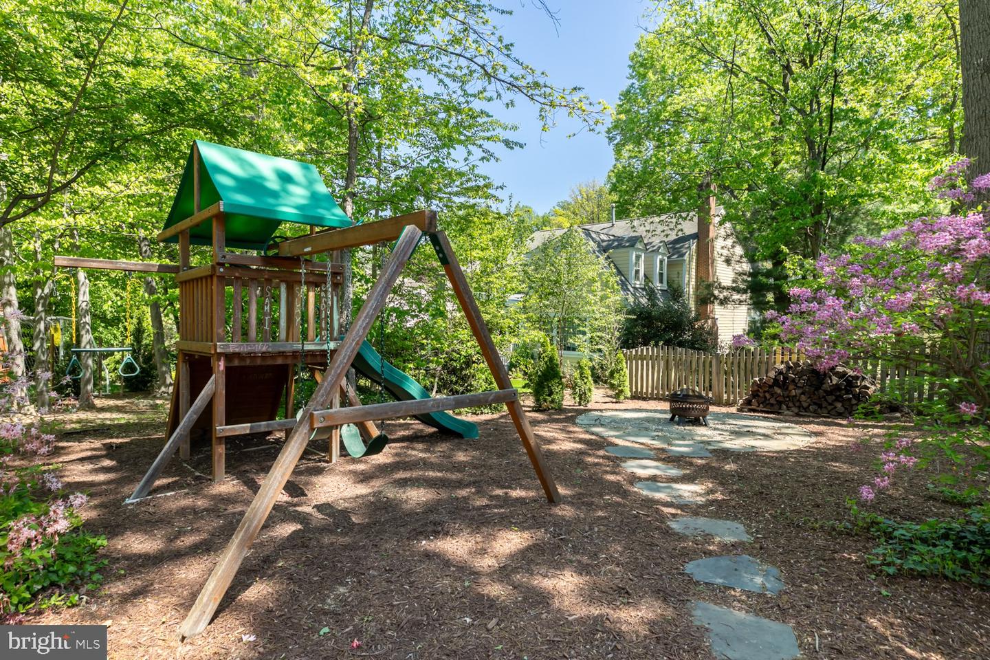 10808 FIELDWOOD DR, FAIRFAX, Virginia 22030, 4 Bedrooms Bedrooms, ,3 BathroomsBathrooms,Residential,For sale,10808 FIELDWOOD DR,VAFX2237974 MLS # VAFX2237974