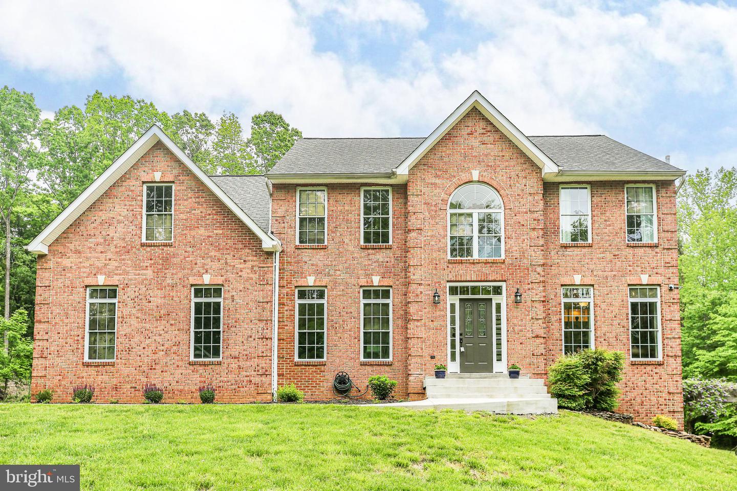 10448 WHEATLEY SCHOOL RD, MARSHALL, Virginia 20115, 5 Bedrooms Bedrooms, ,4 BathroomsBathrooms,Residential,For sale,10448 WHEATLEY SCHOOL RD,VAFQ2016454 MLS # VAFQ2016454