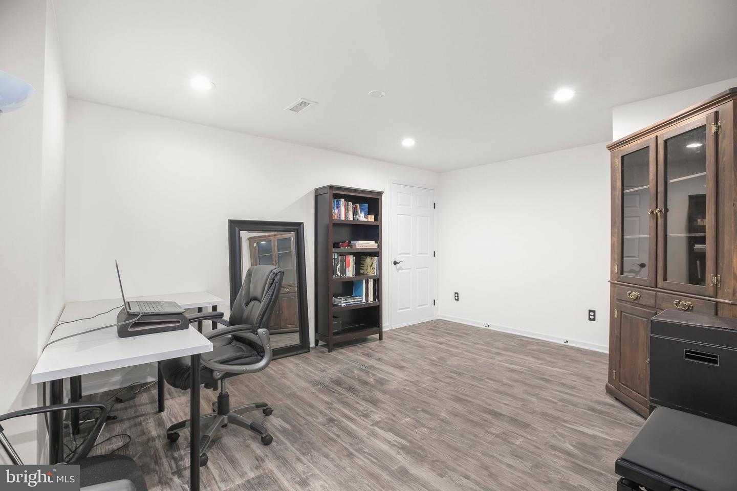 10448 WHEATLEY SCHOOL RD, MARSHALL, Virginia 20115, 5 Bedrooms Bedrooms, ,4 BathroomsBathrooms,Residential,For sale,10448 WHEATLEY SCHOOL RD,VAFQ2016454 MLS # VAFQ2016454