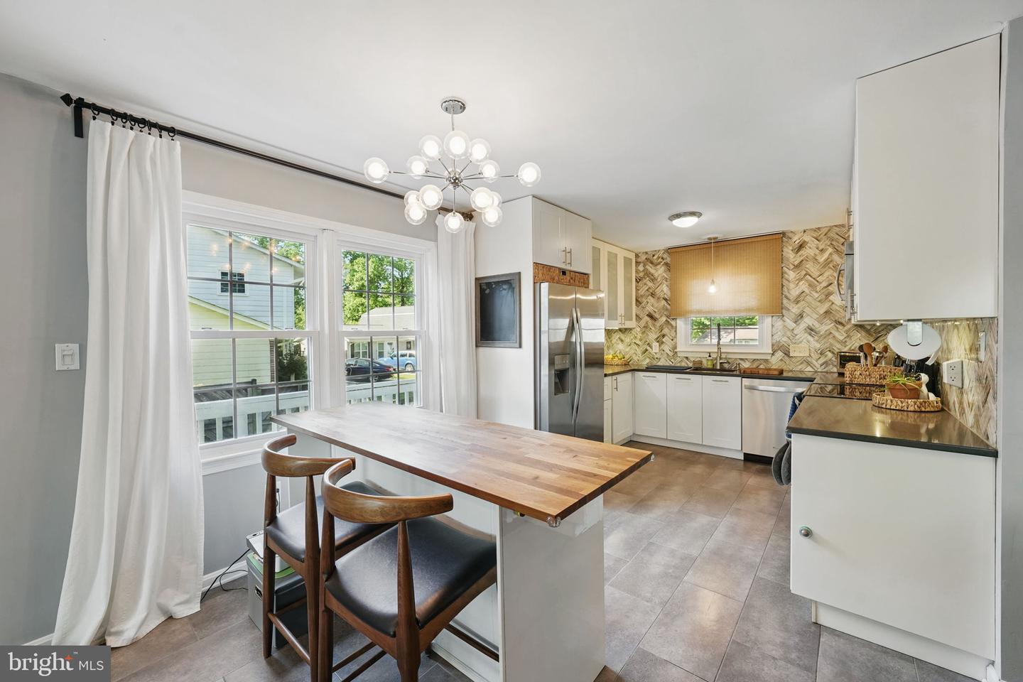 13003 STANDISH CT, WOODBRIDGE, Virginia 22192, 5 Bedrooms Bedrooms, ,2 BathroomsBathrooms,Residential,For sale,13003 STANDISH CT,VAPW2093672 MLS # VAPW2093672