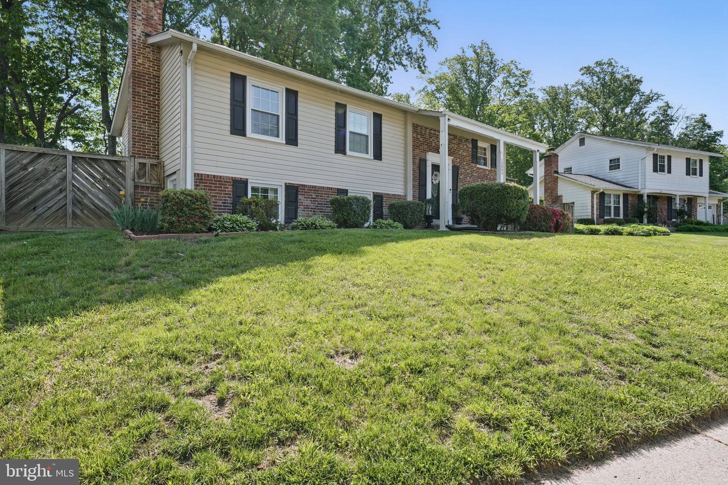 13003 STANDISH CT, WOODBRIDGE, Virginia 22192, 5 Bedrooms Bedrooms, ,2 BathroomsBathrooms,Residential,For sale,13003 STANDISH CT,VAPW2093672 MLS # VAPW2093672