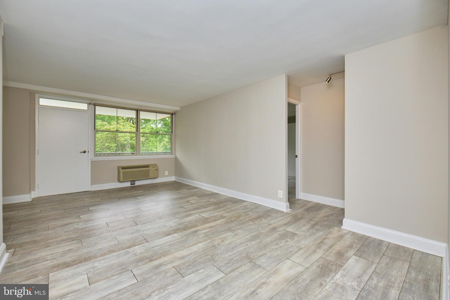 2030 N ADAMS ST N #507, ARLINGTON, Virginia 22201, 2 Bedrooms Bedrooms, ,1 BathroomBathrooms,Residential,For sale,2030 N ADAMS ST N #507,VAAR2056914 MLS # VAAR2056914