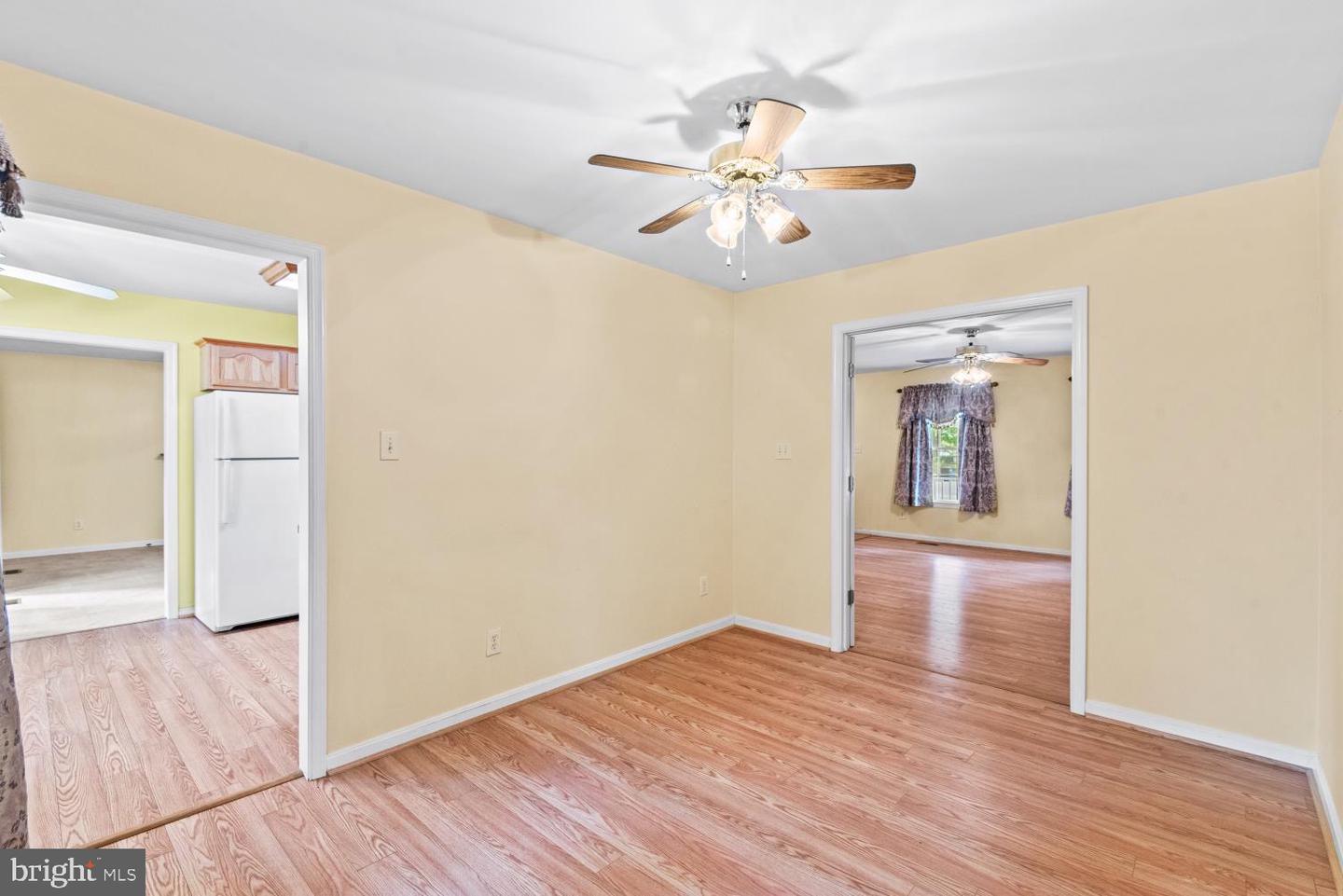 207 MEADOW AVE, COLONIAL BEACH, Virginia 22443, 4 Bedrooms Bedrooms, 12 Rooms Rooms,2 BathroomsBathrooms,Residential,For sale,207 MEADOW AVE,VAWE2008814 MLS # VAWE2008814