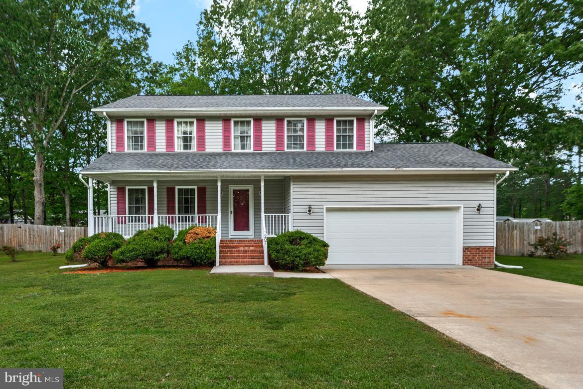 207 MEADOW AVE, COLONIAL BEACH, Virginia 22443, 4 Bedrooms Bedrooms, 12 Rooms Rooms,2 BathroomsBathrooms,Residential,For sale,207 MEADOW AVE,VAWE2008814 MLS # VAWE2008814