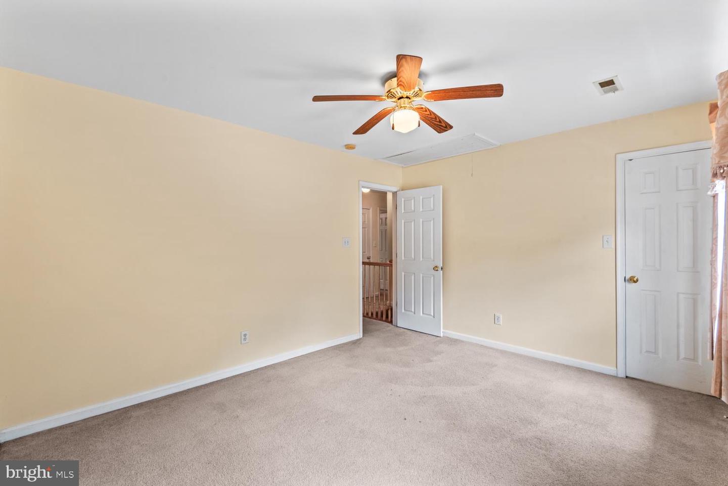 207 MEADOW AVE, COLONIAL BEACH, Virginia 22443, 4 Bedrooms Bedrooms, 12 Rooms Rooms,2 BathroomsBathrooms,Residential,For sale,207 MEADOW AVE,VAWE2008814 MLS # VAWE2008814