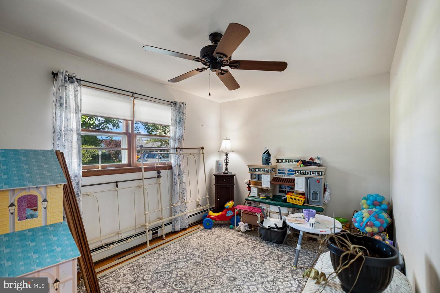 196 TAYLORTOWN RD, EDINBURG, Virginia 22824, 3 Bedrooms Bedrooms, ,1 BathroomBathrooms,Residential,For sale,196 TAYLORTOWN RD,VASH2011332 MLS # VASH2011332