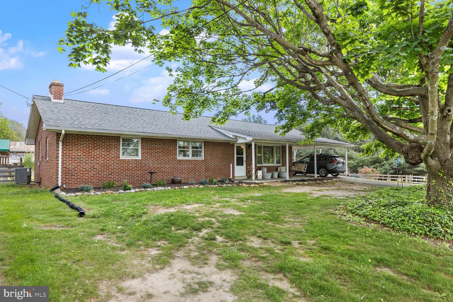 196 TAYLORTOWN RD, EDINBURG, Virginia 22824, 3 Bedrooms Bedrooms, ,1 BathroomBathrooms,Residential,For sale,196 TAYLORTOWN RD,VASH2011332 MLS # VASH2011332
