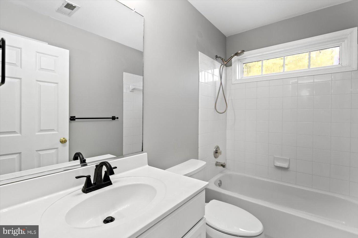 26 MADELINE LN, STAFFORD, Virginia 22556, 6 Bedrooms Bedrooms, ,4 BathroomsBathrooms,Residential,For sale,26 MADELINE LN,VAST2038434 MLS # VAST2038434