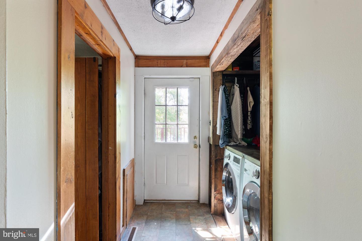 2 HEIGHTS CT, RUTHER GLEN, Virginia 22546, 3 Bedrooms Bedrooms, ,2 BathroomsBathrooms,Residential,For sale,2 HEIGHTS CT,VACV2008094 MLS # VACV2008094