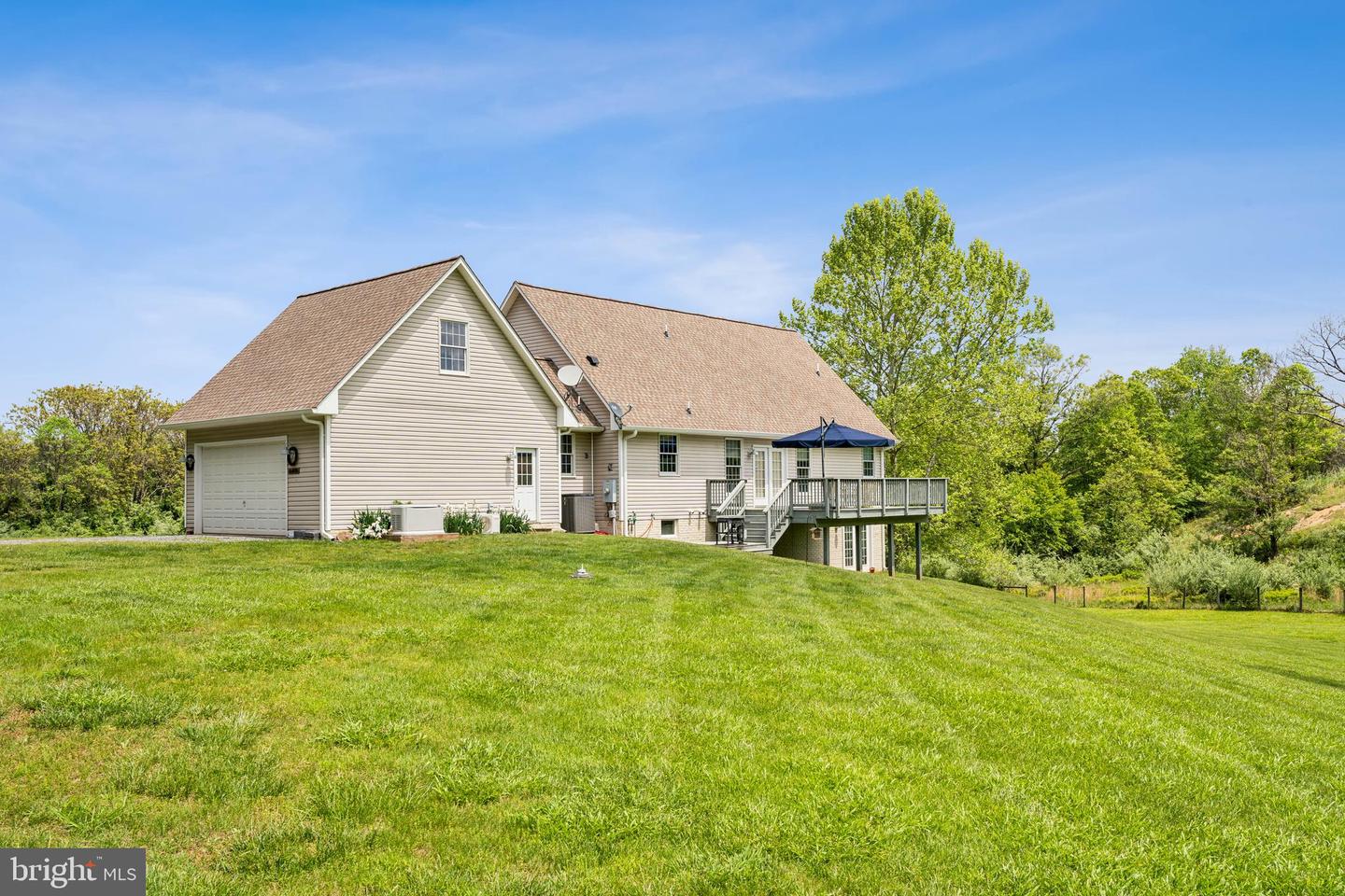 5415 CARPER FARM LN, HUME, Virginia 22639, 3 Bedrooms Bedrooms, ,2 BathroomsBathrooms,Residential,For sale,5415 CARPER FARM LN,VAFQ2016470 MLS # VAFQ2016470