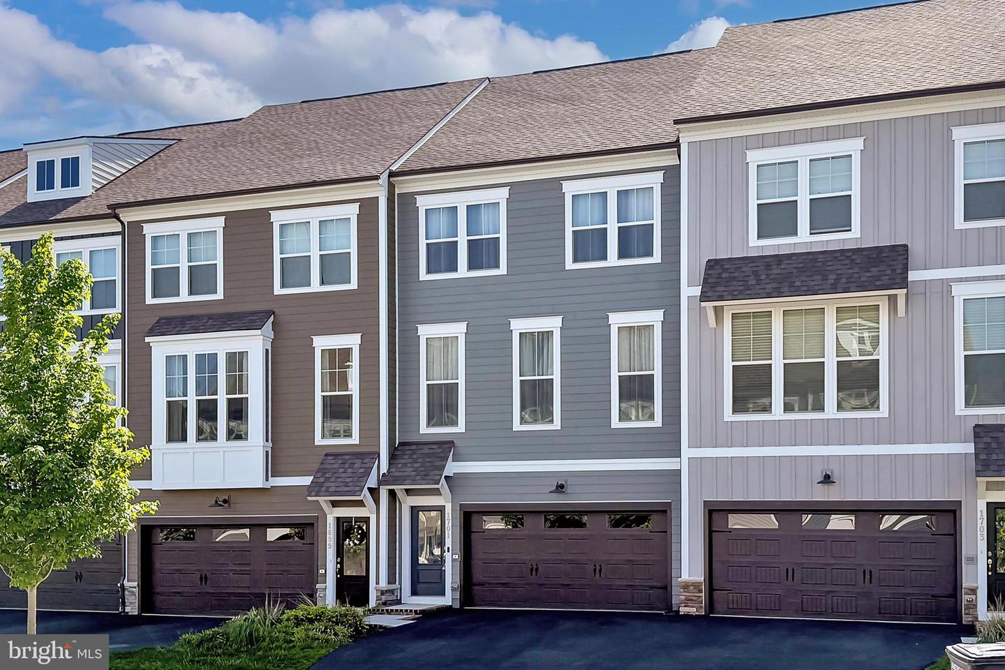 1701 BEECH LEAF ST, DUMFRIES, Virginia 22026, 3 Bedrooms Bedrooms, ,3 BathroomsBathrooms,Residential,For sale,1701 BEECH LEAF ST,VAPW2093706 MLS # VAPW2093706