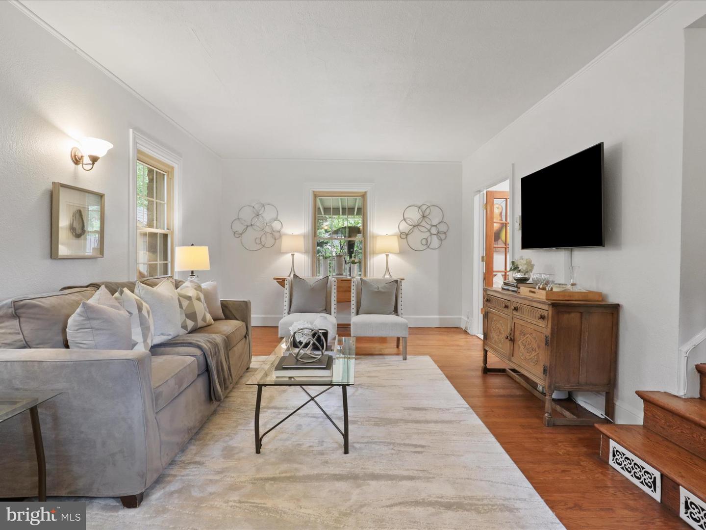 6022 VALLEY VIEW DR, ALEXANDRIA, Virginia 22310, 3 Bedrooms Bedrooms, ,2 BathroomsBathrooms,Residential,For sale,6022 VALLEY VIEW DR,VAFX2238218 MLS # VAFX2238218
