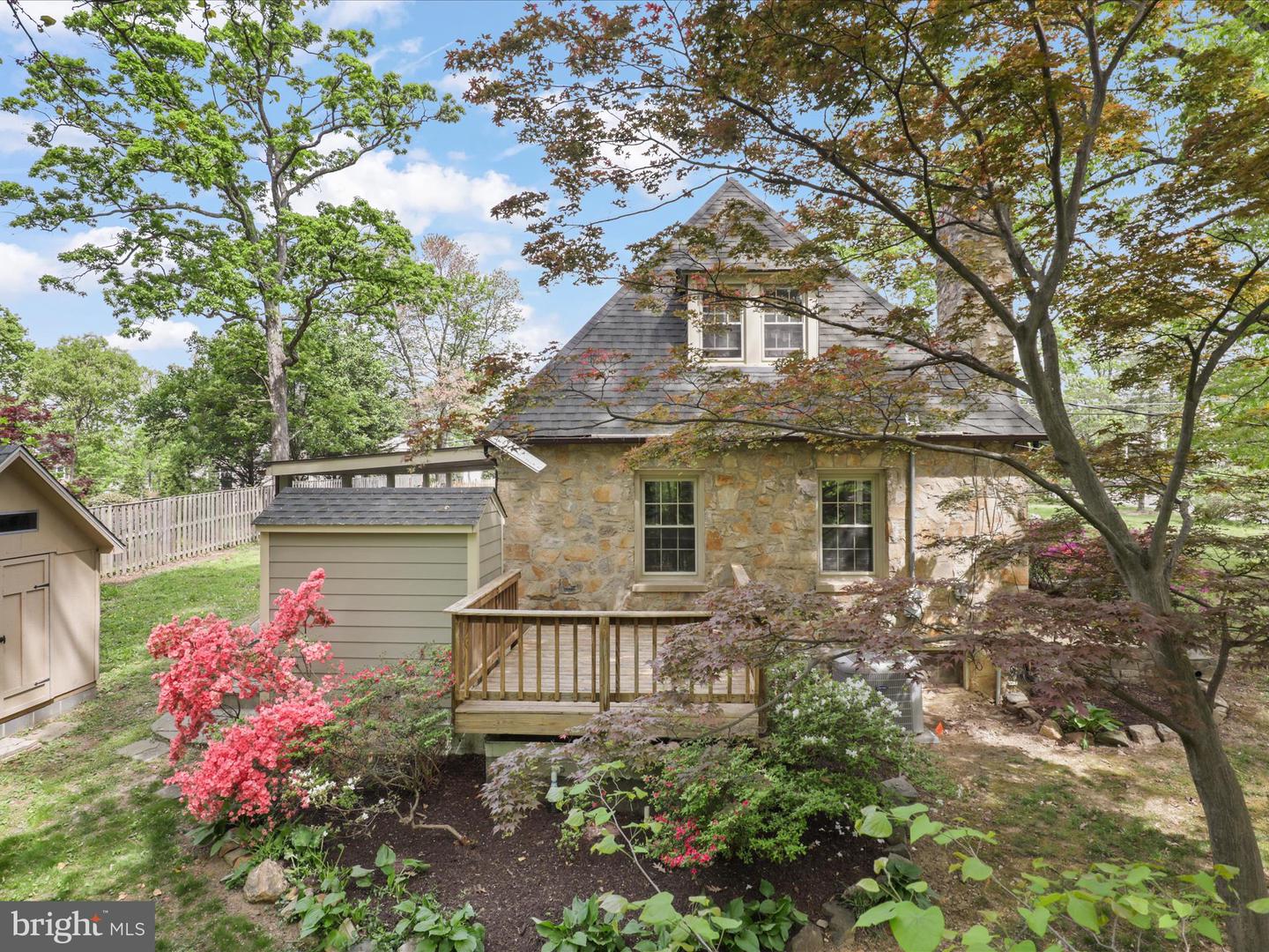 6022 VALLEY VIEW DR, ALEXANDRIA, Virginia 22310, 3 Bedrooms Bedrooms, ,2 BathroomsBathrooms,Residential,For sale,6022 VALLEY VIEW DR,VAFX2238218 MLS # VAFX2238218
