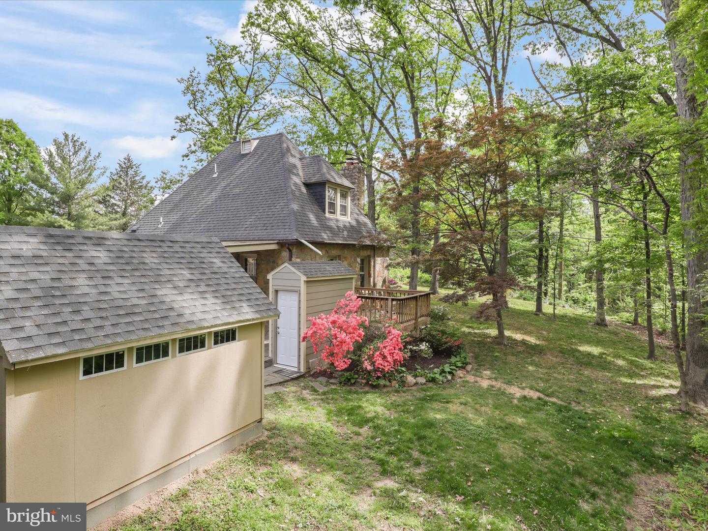 6022 VALLEY VIEW DR, ALEXANDRIA, Virginia 22310, 3 Bedrooms Bedrooms, ,2 BathroomsBathrooms,Residential,For sale,6022 VALLEY VIEW DR,VAFX2238218 MLS # VAFX2238218