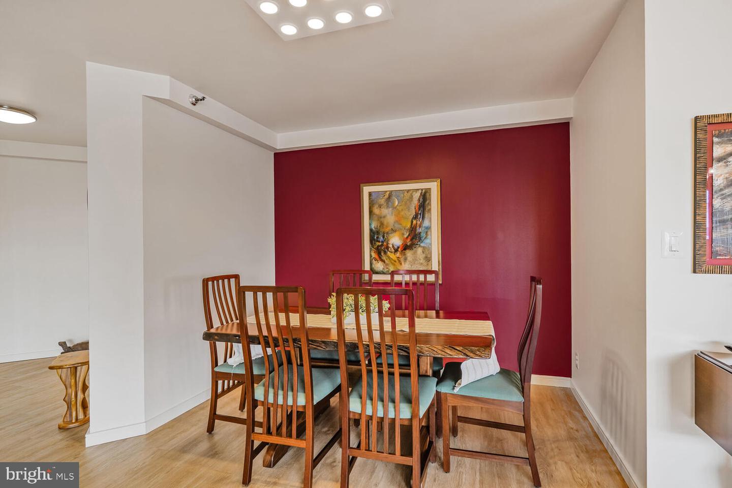 900 N STAFFORD ST #2330, ARLINGTON, Virginia 22203, 2 Bedrooms Bedrooms, ,2 BathroomsBathrooms,Residential,For sale,900 N STAFFORD ST #2330,VAAR2056940 MLS # VAAR2056940