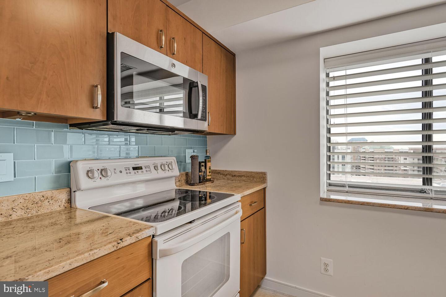 900 N STAFFORD ST #2330, ARLINGTON, Virginia 22203, 2 Bedrooms Bedrooms, ,2 BathroomsBathrooms,Residential,For sale,900 N STAFFORD ST #2330,VAAR2056940 MLS # VAAR2056940