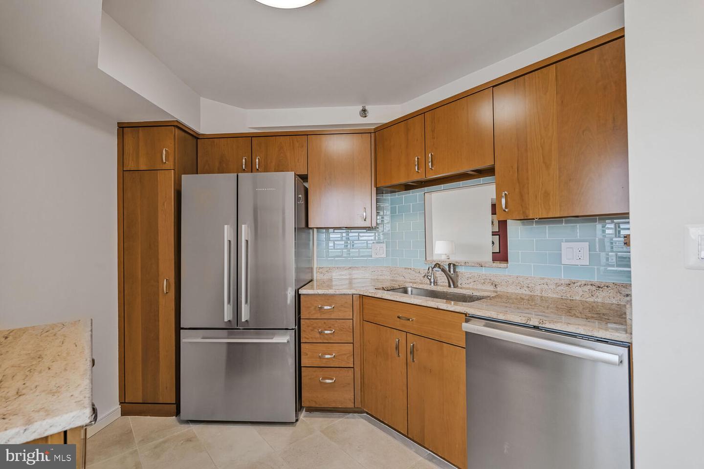 900 N STAFFORD ST #2330, ARLINGTON, Virginia 22203, 2 Bedrooms Bedrooms, ,2 BathroomsBathrooms,Residential,For sale,900 N STAFFORD ST #2330,VAAR2056940 MLS # VAAR2056940
