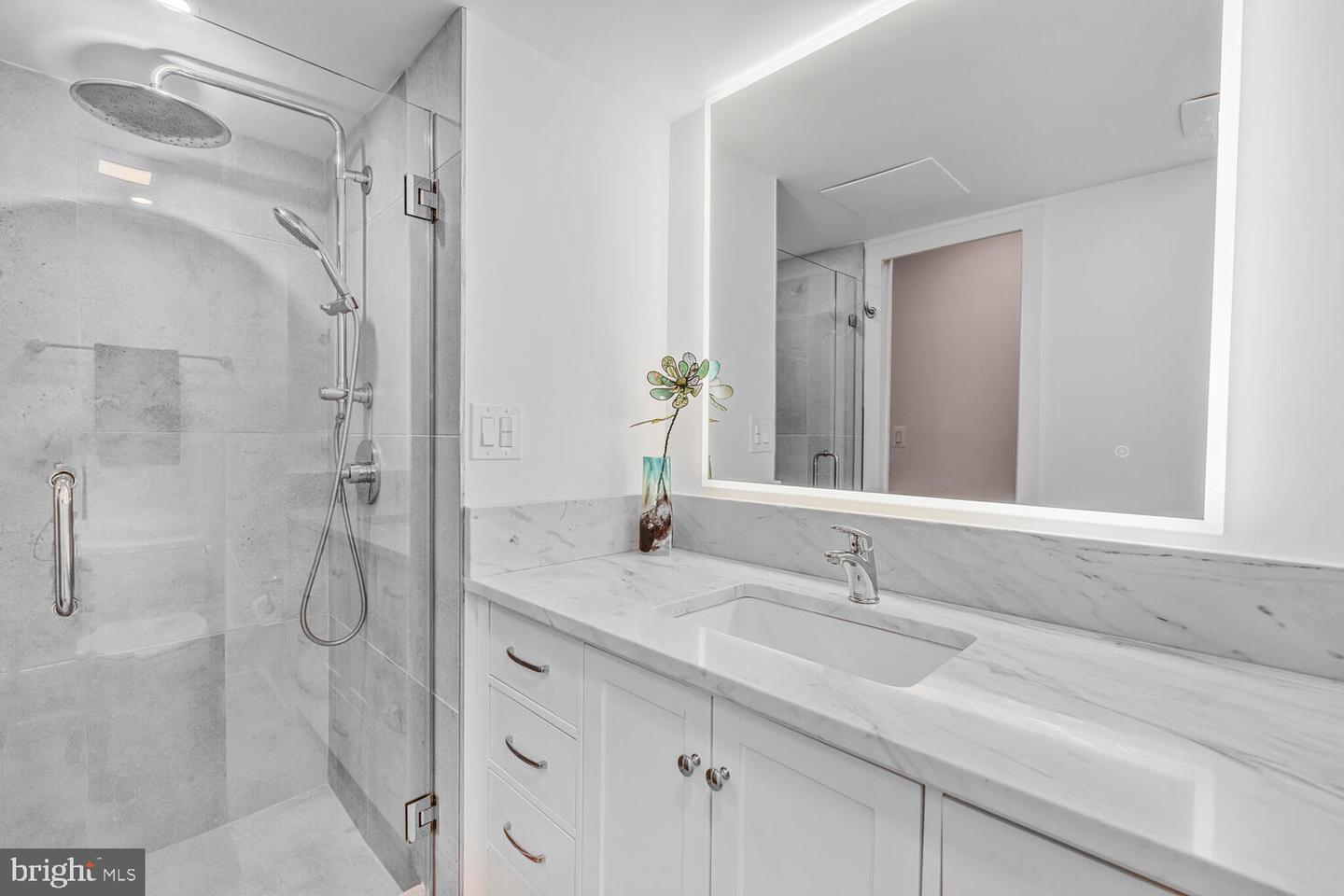 900 N STAFFORD ST #2330, ARLINGTON, Virginia 22203, 2 Bedrooms Bedrooms, ,2 BathroomsBathrooms,Residential,For sale,900 N STAFFORD ST #2330,VAAR2056940 MLS # VAAR2056940